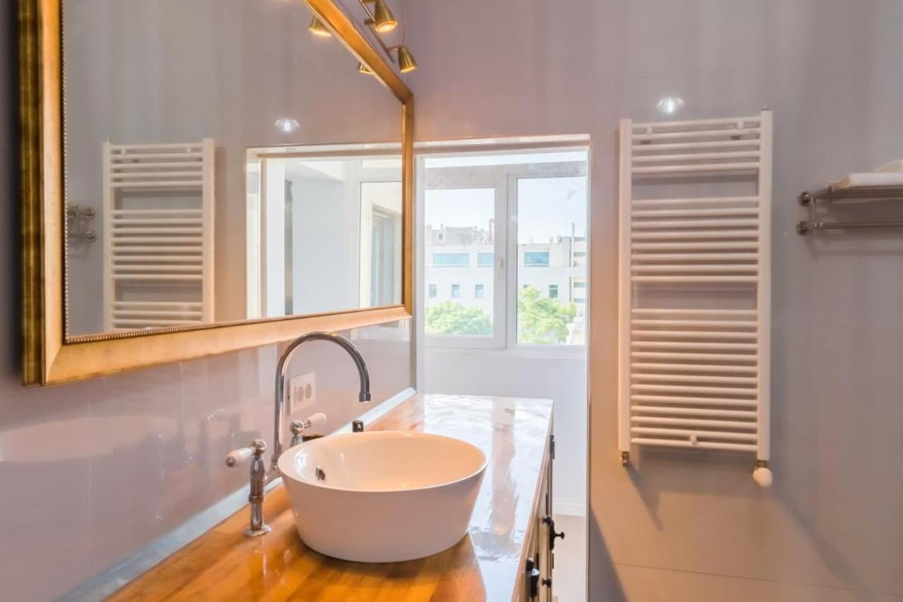Inova Central Apartment Bucharest Luaran gambar
