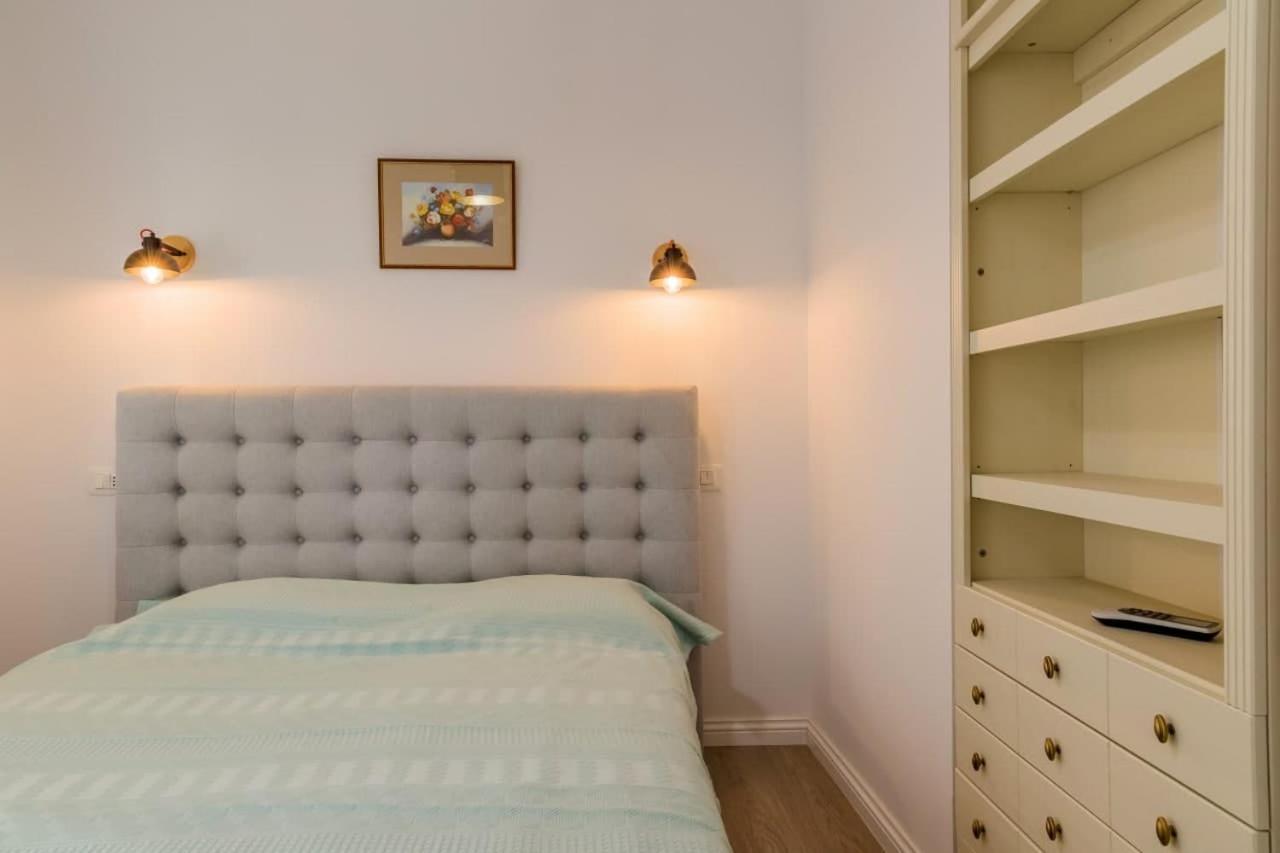 Inova Central Apartment Bucharest Luaran gambar